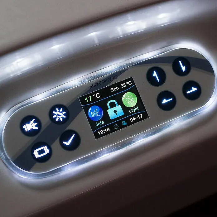 Home Deluxe Outdoor Whirlpool SEA STAR Pure -  - Nahaufnahme eines JOYONWAY-Bedienfelds mit digitaler Anzeige, das verschiedene Einstellungen wie Temperatur und Jets steuert.