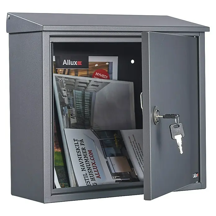 Allux Standbriefkasten 400 - L x B x H: 15 x 360 x 355 mm, Anthrazit, Stahl - Ein grauer Allux Briefkasten mit geöffneter Tür, gefüllt mit Post, ein Schlüssel steckt im Schloss.