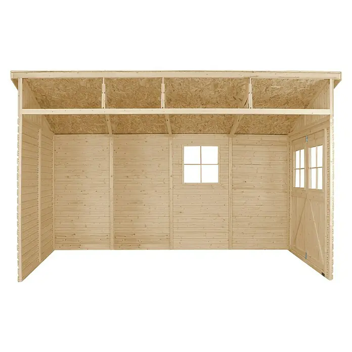 Timbela Gerätehaus M340 - Außenmaß inkl. Dachüberstand (B x T): 216 x 416 cm, Holz, Natur, Ohne Fußboden - Innenansicht eines Holzschuppens mit kleinem Fenster und Tür mit Fenstern. Das Dach ist aus Spanplatten gefertigt.