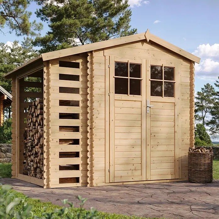 Timbela Gartenhaus M386F+M386G - Außenmaß inkl. Dachüberstand (B x T): 272 x 206 cm, Holz, Natur, Mit Fußboden - Holzschuppen mit integriertem Holzregal für die Lagerung von Brennholz im Garten. Das Holzregal ist gut gefüllt.