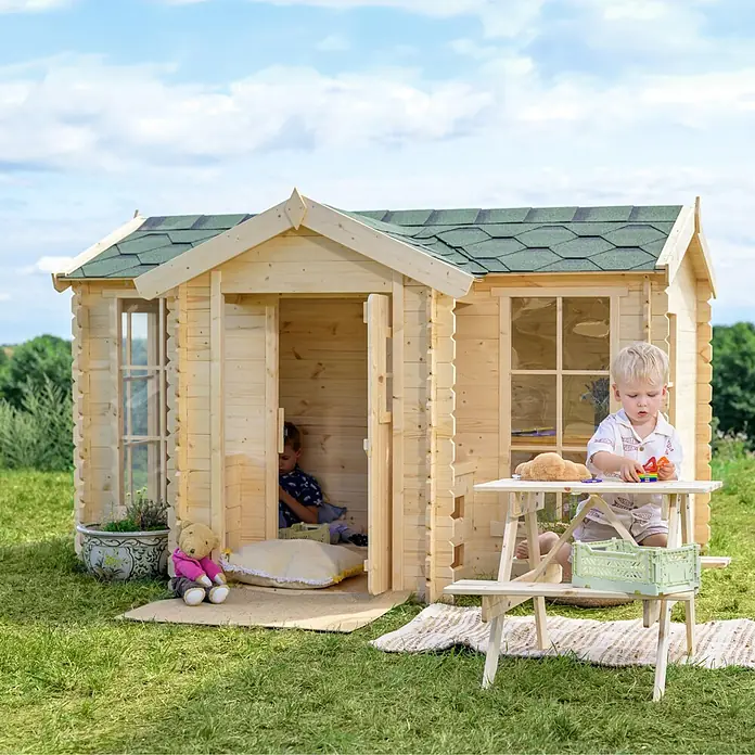 Timbela Spielhaus - L x B x H: 187 x 241 x 151 cm, Holz, Natur - Ein gemütliches Kinderspielhaus aus Holz mit Picknicktisch im Garten, ideal zum Spielen im Freien.