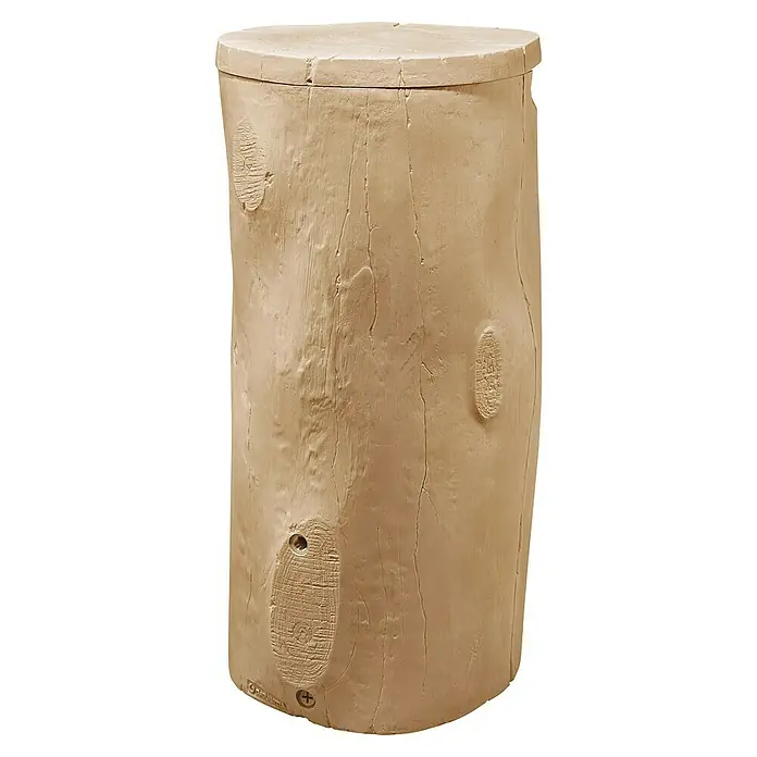 Garantia Regenspeicher - 250 l, Lightwood - Ein beiger Baumstamm-Hocker mit Holzstruktur und einem abnehmbaren Deckel, ideal für Garten und Terrasse.