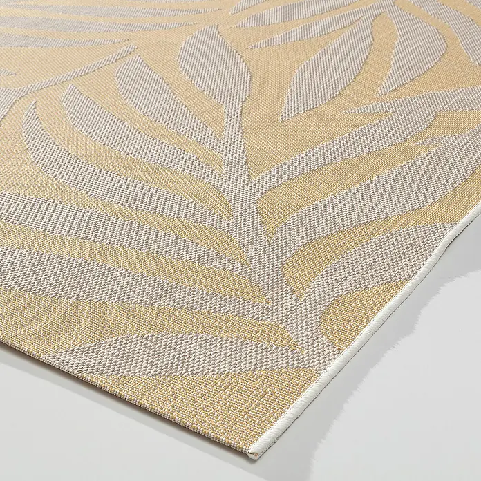 Dekoria Flachgewebeteppich - creme, beige, 230 x 160 cm - Nahaufnahme eines Teppichs mit abstraktem Blattmuster in Beige- und Goldtönen, der eine moderne und stilvolle Note verleiht.