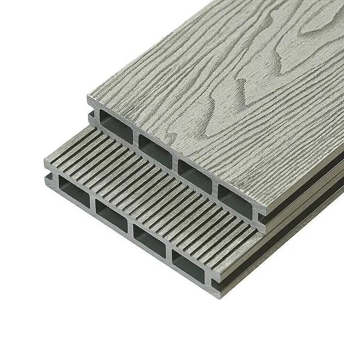 Home Deluxe Terrassenfliese SAMANA PREMIUM 10m² - Antik, Matt - Bild von zwei grauen Terrassendielen aus Verbundwerkstoff mit Holzmaserung und Hohlkammerprofil.