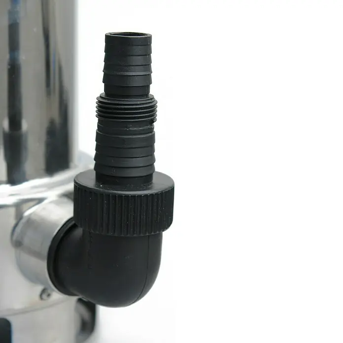 Güde Schmutzwasserpumpe GSX 1101 - 1.100 W, Max. Fördermenge: 19.000 l/h - Nahaufnahme einer Wasserpumpe mit schwarzem Schlauchanschluss vor einem sauberen, weißen Hintergrund.