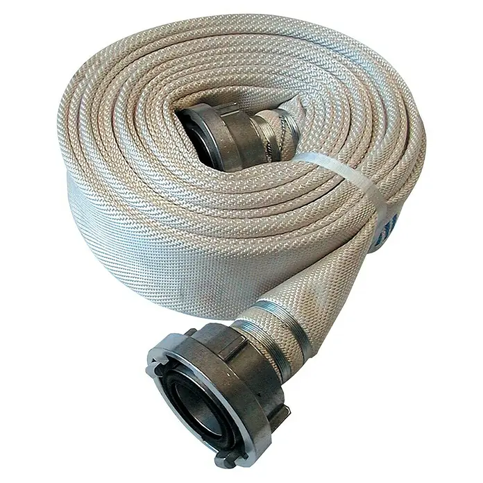 Güde Schmutzwasserpumpe Flut-Set Pro 1100 A - 1.300 W, Max. Fördermenge: 28.000 l/h, Eintauchtiefe: 5 m - Aufgerollter Feuerwehrschlauch mit Metallverbindungen, bereit für den Einsatz. Das robuste Material und die sicheren Anschlüsse gewährleisten Zuverlässigkeit.