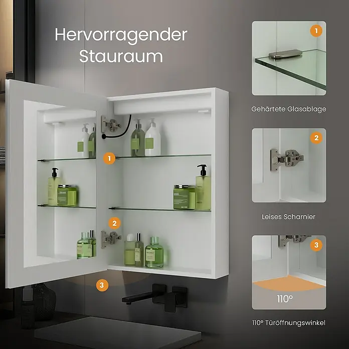 Emke LED-Spiegelschrank Auris - Aluminium, Silbrig - Weißer Spiegelschrank mit Glasböden, leisen Scharnieren und 110° Türöffnungswinkel, gefüllt mit Badprodukten.