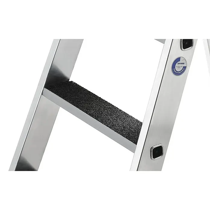 Proregal Doppel-Stehleiter beidseitig begehbar - Anzahl Tritte: 10 Stk., Arbeitshöhe: 2.650 mm, Belastbarkeit: 150 kg, Aluminium - Silberne Leiter mit breiter, schwarzer Antirutsch-Stufe. TÜV NORD „Made in Germany“-Etikett sichtbar.