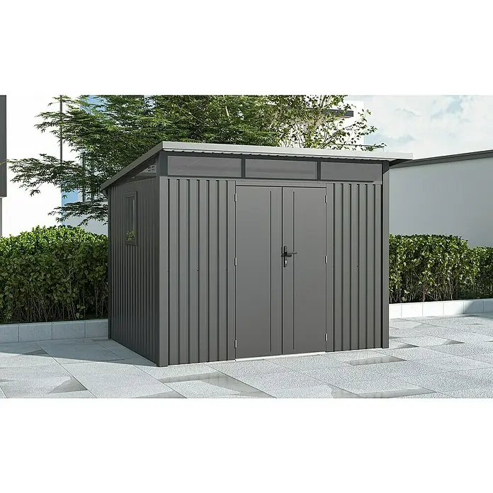 Gardol Gerätehaus Style Max - Außenmaß inkl. Dachüberstand (B x T): 289 x 253 cm, Stahl, Schwarz - Ein modernes, graues Gartenhaus mit Doppeltür und einem kleinen Fenster, umgeben von Grünpflanzen auf einem hellen Untergrund.