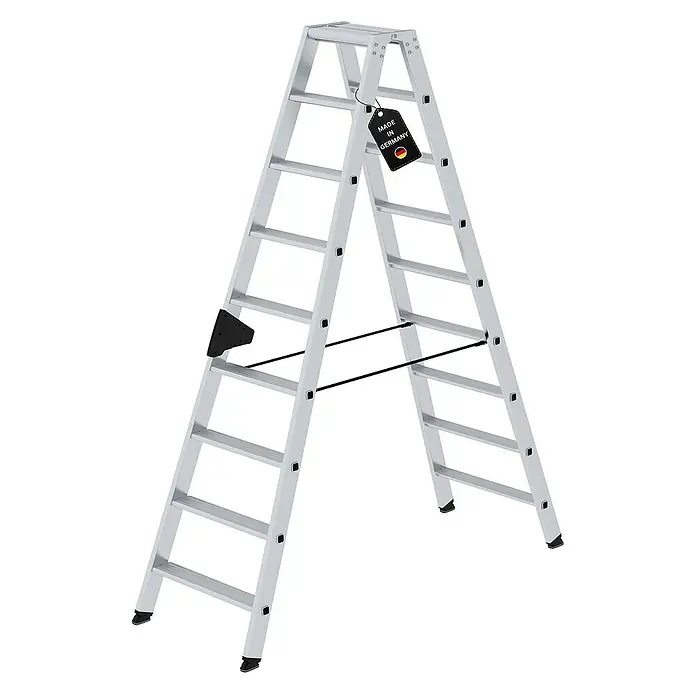 Proregal Doppel-Stehleiter beidseitig begehbar - Anzahl Tritte: 18 Stk., Arbeitshöhe: 3.600 mm, Belastbarkeit: 150 kg, Aluminium - Silberne Aluminium-Stehleiter mit 'Made in Germany'-Etikett.
