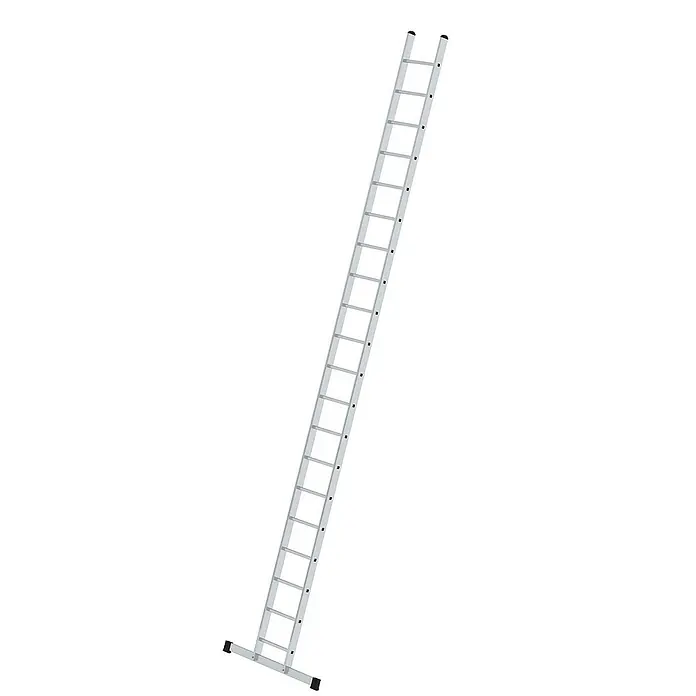 Proregal Anlegeleiter mit Standard-Traverse - Anzahl Tritte: 20 Stk., Arbeitshöhe: 6.900 mm, Belastbarkeit: 150 kg, Aluminium - Lange silberne Aluminium-Anlegeleiter mit schwarzen rutschfesten Füßen.