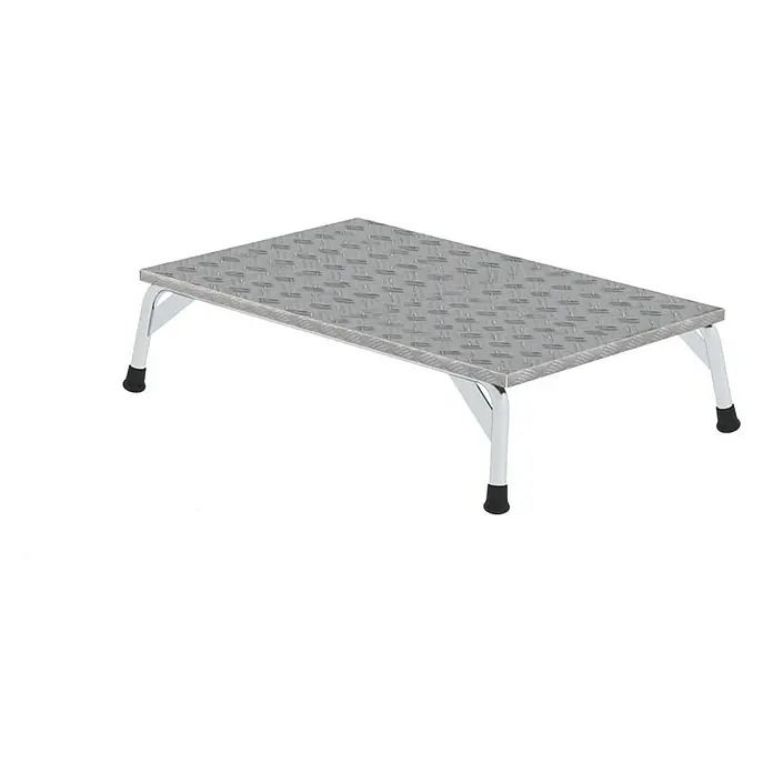 Proregal Treppenpodest Arbeitspodest mit geräumiger Plattform - Arbeitshöhe: 2.250 mm, Belastbarkeit: 150 kg, Aluminium - Silberfarbener Metall-Trittschemel mit Riffelblech-Oberfläche und Chrombeinen mit schwarzen Antirutschfüßen.