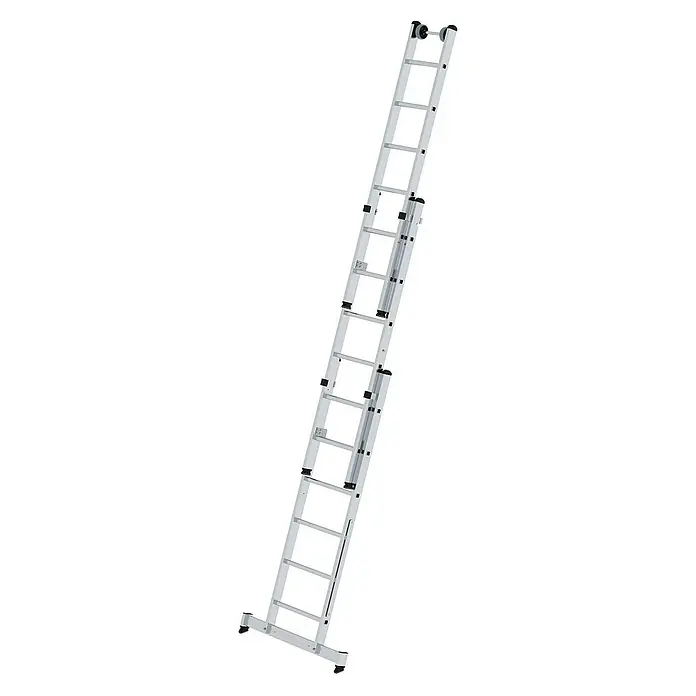 Proregal Mehrzweckleiter 3-teilig - Anzahl Tritte: 18 Stk., Arbeitshöhe: 5.200 mm, Belastbarkeit: 150 kg, Aluminium - Silberne Aluminium-Ausziehleiter mit mehreren Abschnitten, stabilisierender Basis und Rollen an der Oberseite zur einfachen Positionierung.