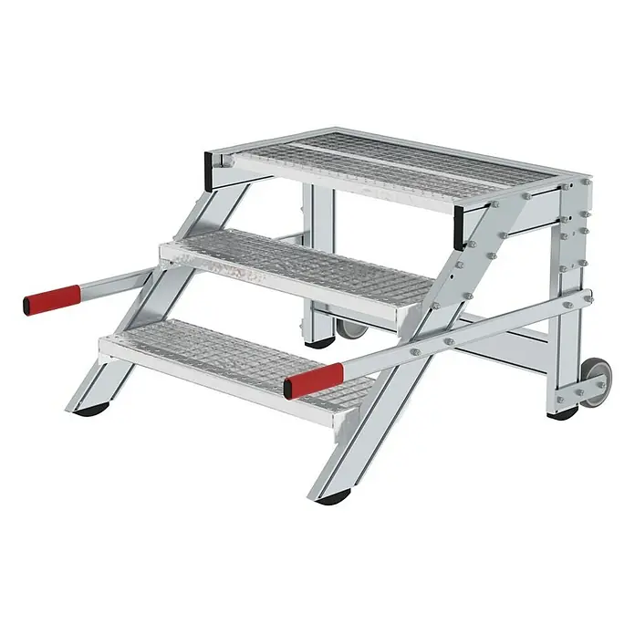 Proregal Treppenpodest Arbeitspodest fahrbar - Anzahl Tritte: 3 Stk., Arbeitshöhe: 2.600 mm, Belastbarkeit: 200 kg, Aluminium - Dreistufige Aluminium-Arbeitsplattform mit Gitterroststufen, roten Griffen, rutschfesten Füßen und Rädern für Mobilität.