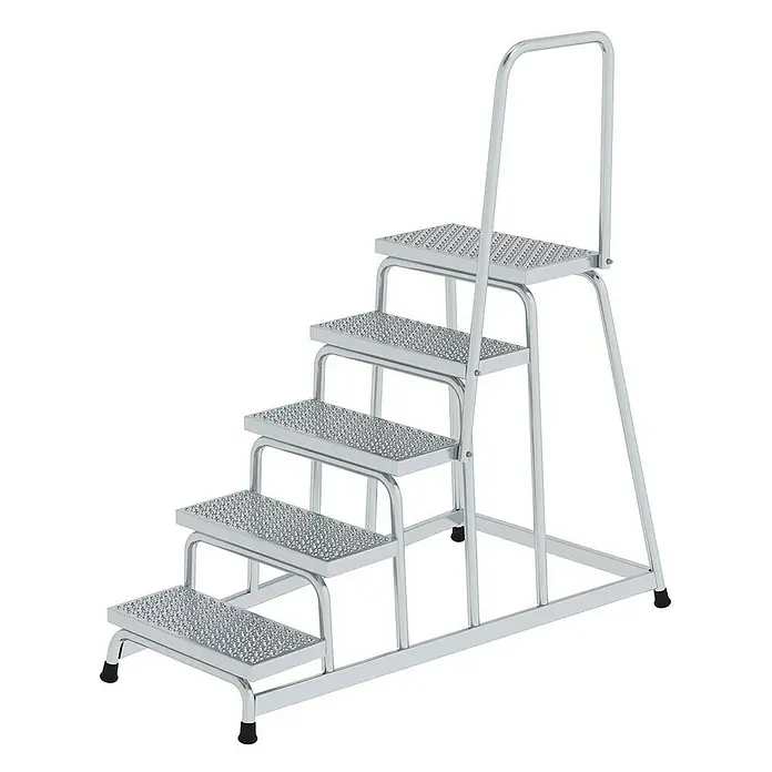 Proregal Treppenpodest Arbeitspodest starr mit 5 Stufen - Anzahl Tritte: 5 Stk., Arbeitshöhe: 3.000 mm, Belastbarkeit: 150 kg, Aluminium - Fünfstufige silberne Metall-Sicherheitstreppe mit rutschfesten Tritten und Handlauf für sicheren Zugang.