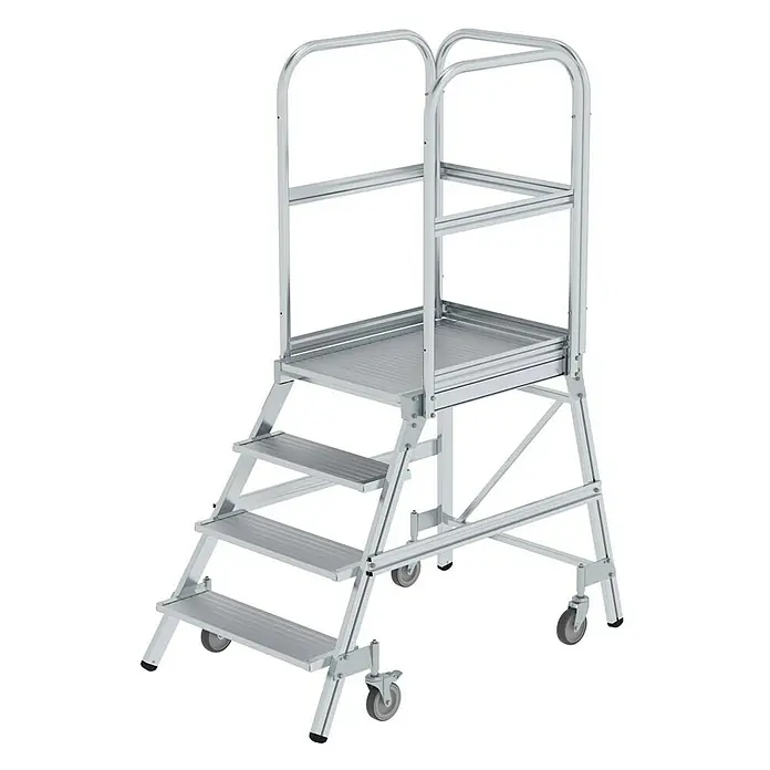 Proregal Treppenpodest einseitig begehbar - Anzahl Tritte: 4 Stk., Arbeitshöhe: 3.000 mm, Belastbarkeit: 150 kg, Aluminium - Silberne mobile Arbeitsplattform aus Aluminium mit Stufen, Geländer und Rädern.