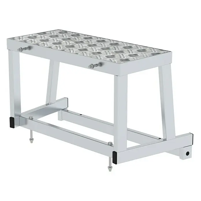 Proregal Treppenpodest Arbeitspodest modular - Anzahl Tritte: 2 Stk., Arbeitshöhe: 2.400 mm, Belastbarkeit: 150 kg, Aluminium - Silberner Metall-Trittschemel mit geriffelter Riffelblech-Platte und verstellbaren Füßen, für Industrie oder Werkstatt.