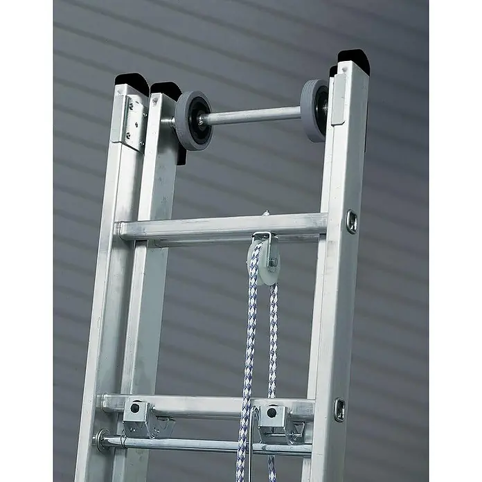 Proregal Seilzugleiter 2-teilig - Anzahl Tritte: 36 Stk., Arbeitshöhe: 10.300 mm, Belastbarkeit: 150 kg, Aluminium - Aluminium-Ausziehleiter mit oberen Rollen und einem Seilzugsystem zum einfachen Ausfahren und Positionieren.