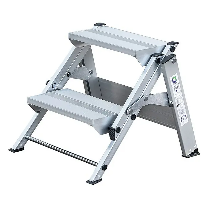 Proregal Klapptritt mit 2 Stufen - Anzahl Tritte: 2 Stk., Arbeitshöhe: 2.400 mm, Belastbarkeit: 150 kg, Aluminium - Klappbare silberne Aluminium-Zweistufenleiter für Haushalt oder erhöhte Gegenstände.