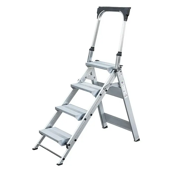 Proregal Klapptritt mit Haltebügel - Anzahl Tritte: 4 Stk., Arbeitshöhe: 2.900 mm, Belastbarkeit: 150 kg, Aluminium - Aluminium-Klapptritt mit 4 Stufen und schwarzem Haltegriff.
