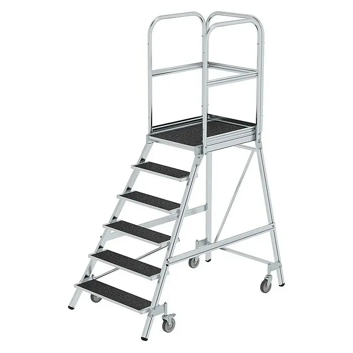 Proregal Treppenpodest einseitig begehbar - Anzahl Tritte: 6 Stk., Arbeitshöhe: 3.500 mm, Belastbarkeit: 150 kg, Aluminium - Silberne Aluminium-Arbeitsplattform mit rutschfesten schwarzen Stufen, Sicherheitsgeländern und Rollen für Mobilität.