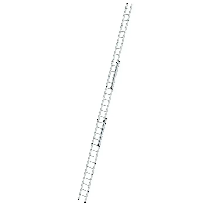 Proregal Schiebeleiter 3-teilig - Anzahl Tritte: 36 Stk., Arbeitshöhe: 9.700 mm, Belastbarkeit: 150 kg, Aluminium - Silberfarbene Ausziehleiter, vollständig ausgefahren.