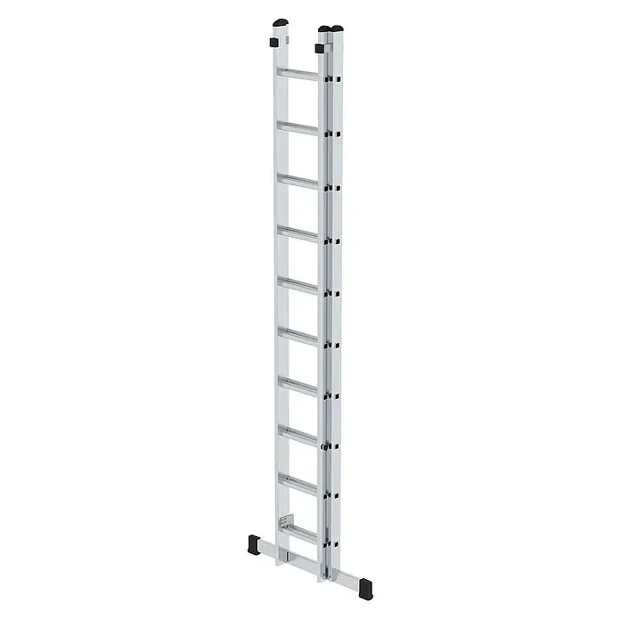 Proregal Schiebeleiter 2-teilig - Anzahl Tritte: 20 Stk., Arbeitshöhe: 6.000 mm, Belastbarkeit: 150 kg, Aluminium - Silberne Aluminium-Ausziehleiter mit schwarzen Sicherheitskappen und breiter Standtraverse mit schwarzen Füßen.