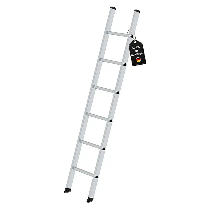 Proregal Anlegeleiter mit 6 Sprossen - Anzahl Tritte: 6 Stk., Arbeitshöhe: 3.000 mm, Belastbarkeit: 150 kg, Aluminium - Eine silberne Metallleiter mit schwarzen rutschfesten Füßen und Kappen, versehen mit einem „Made in Germany“-Etikett.