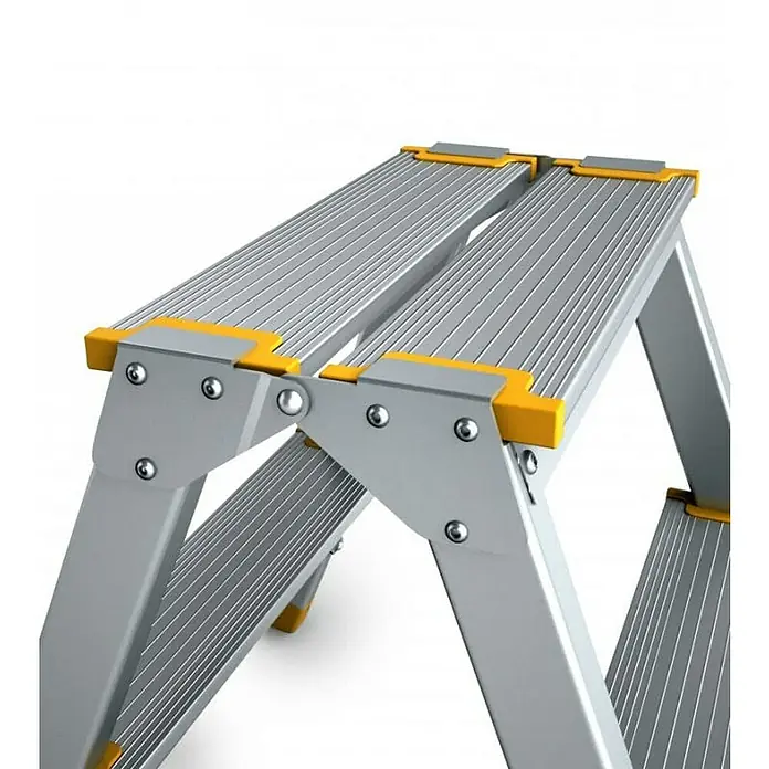 Proregal Doppel-Stehleiter mit 6 Stufen - Anzahl Tritte: 6 Stk., Belastbarkeit: 150 kg, Aluminium - Klappbare Aluminium-Trittleiter in Silber mit geriffelten Stufen und gelben Akzenten.