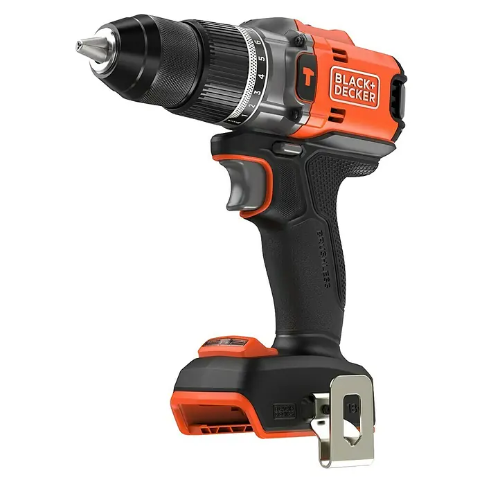 Black+Decker 18V PowerConnect Taladro atornillador percutor de batería BLD683XN-XJ - 18 V, Sin batería, 50 Nm, Número máx. de impactos: 28.800 /min - Imagen de un taladro inalámbrico Black+Decker con detalles en naranja. Herramienta de alto rendimiento para proyectos de construcción y bricolaje.