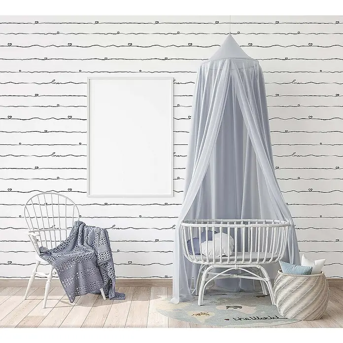 Tadessi Vliestapete M1-No.1549 - Schwarz, Sonstiges, 10,05 x 0,53 m - Weißes Rattan-Babybett mit hellgrauem, transparentem Stoffhimmel in einem gemütlichen Kinderzimmer.