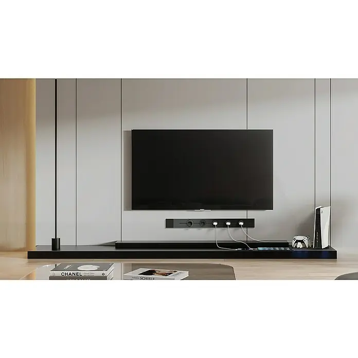 Schwaiger Steckdosenleiste Modulare Stromschiene - 100 cm, Schwarz, IP20, Ohne Schalter - Moderne Wohnzimmergestaltung mit minimalistischem TV-Board und integrierter Soundbar für ein elegantes Entertainment-Erlebnis.