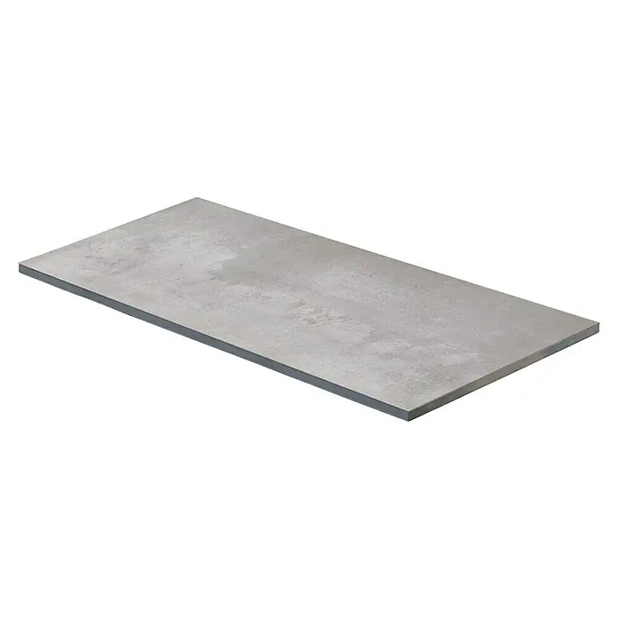 Terrassenfliese Fortezza Ceppo - 60 x 120 x 2 cm, Grey, Matt - Nahaufnahme einer einzelnen grauen Keramikfliese mit einer leicht strukturierten Oberfläche. Ideal für moderne Boden- und Wandgestaltung.