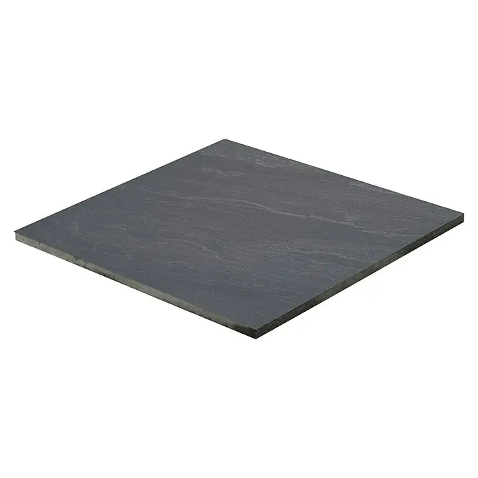 Terrassenfliese Tempio - 60 x 60 x 2 cm, Anthrazit, Matt - Nahaufnahme einer einzelnen, dunklen, quadratischen Bodenfliese mit subtilen Maserungen auf schwarzem Hintergrund.