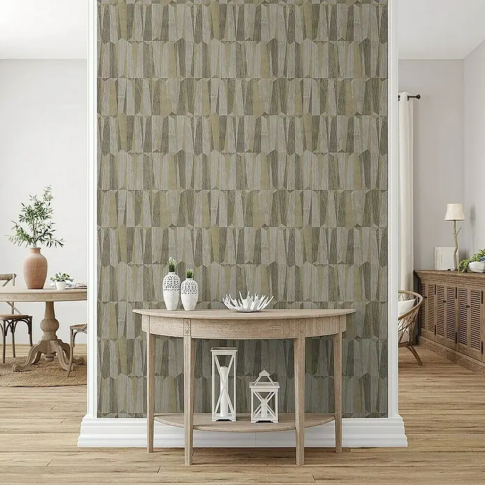 Tadessi Vliestapete M1-No.3973 - Braun, Holzoptik, 10,05 x 0,53 m - Abstrakte geometrische Tapete in verschiedenen Holztönen an einer Akzentwand im Hauseingang.