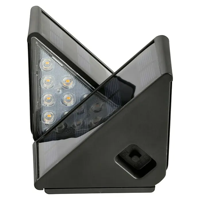 BAUHAUS Solarleuchten-Set Treppenlicht - L x B x H: 9 cm x 9 cm x 4,8 m, Schwarz, IP54, 8 lm - Nahaufnahme einer Solarleuchte mit LED-Leuchten und einem Schalter in der Aus-Position, ideal für den Außenbereich.