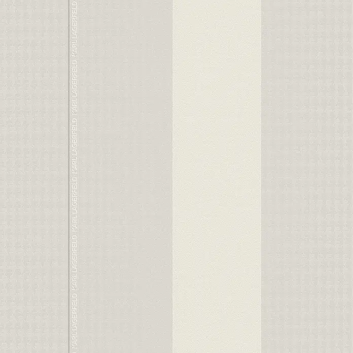 Tadessi Vliestapete M1-No.592 - Grau, Streifen, 10,05 x 0,53 m - Hellgraue und cremefarbene gestreifte Tapete mit dezentem Hahnentrittmuster und "KARL LAGERFELD" Schriftzug.