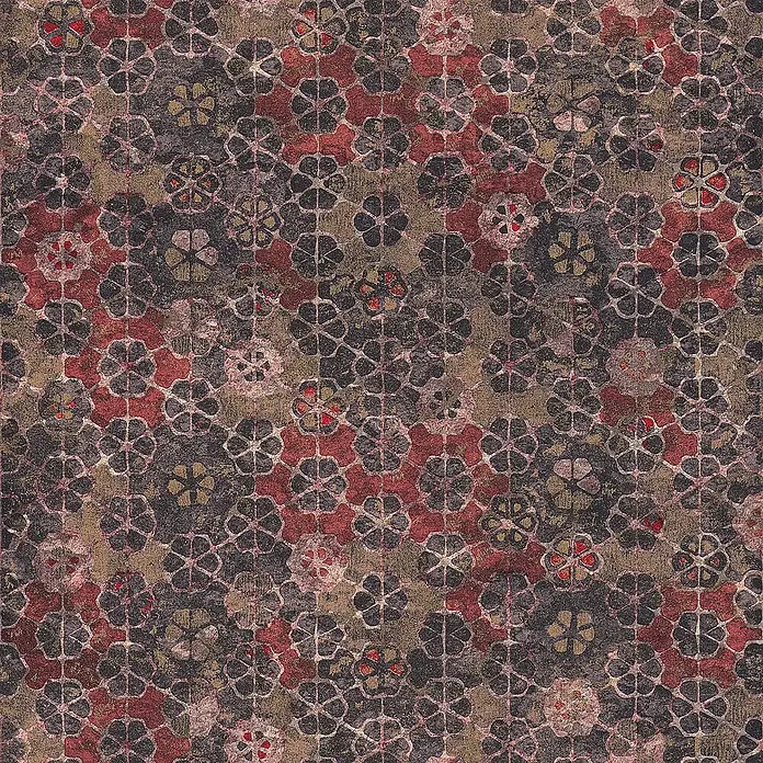 Tadessi Vliestapete M1-No.362 - Rot, Fliesenoptik, 10,05 x 0,53 m - Strukturiertes Muster mit sich wiederholenden dunkelroten und schwarzen Blumenformen auf einem goldbraunen, abgenutzten Hintergrund.