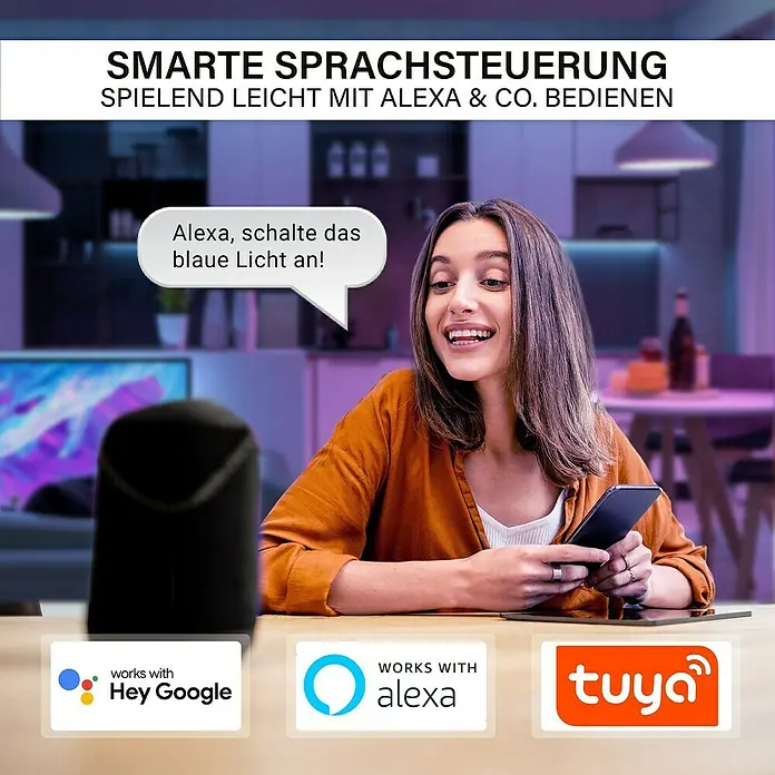 MegaLight LED-Stripes Smart - Länge: 3 m, RGBW, 300 lm - Intelligente Sprachsteuerung mit Alexa & Co. Eine Frau benutzt ihr Handy, um ein blaues Licht mit Alexa per Sprachsteuerung einzuschalten.