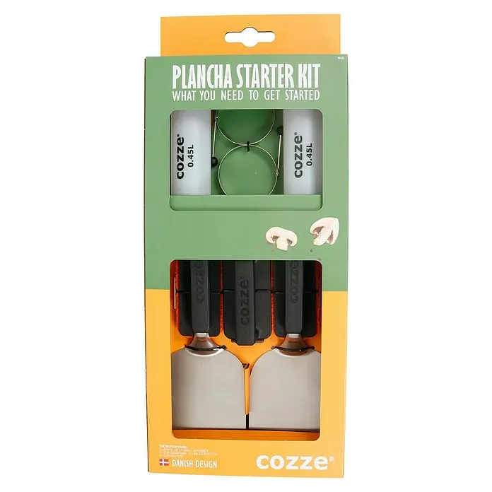 Cozze Grillzubehör-Set Plancha Starter - 9 -tlg. - Abbildung des Cozze Plancha Starter Kits, bestehend aus Spateln, Schabern, Pads, Flaschen und Haltern, verpackt in einer gelb-grünen Box.
