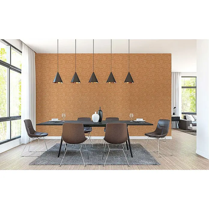 Tadessi Vliestapete M1-No.1369 - Orange, Streifen, 10,05 x 0,53 m - Strukturierte orange Tapete in einem modernen Esszimmer, die dem Raum warme Töne verleiht.