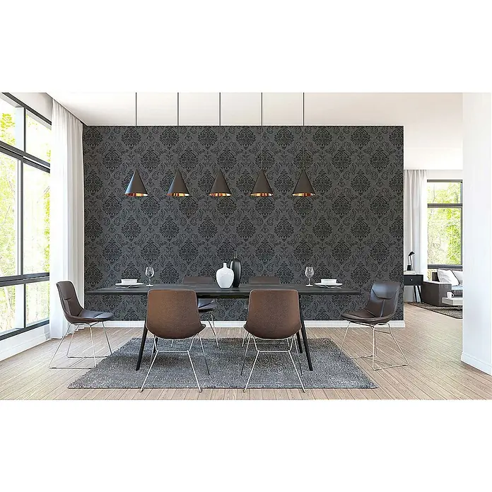 Tadessi Vliestapete M1-No.901 - Schwarz, Ornament, 10,05 x 0,53 m - Dunkelgraue Tapete mit opulentem Damastmuster an einer modernen Esszimmerwand.