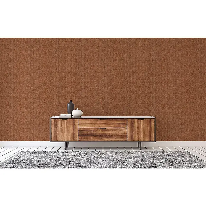 Tadessi Vliestapete M1-No.1733 - Schwarz, Sonstiges, 10,05 x 0,53 m - Strukturierte Terrakotta-Wandverkleidung in einem modernen Raum mit Holzsideboard und grauem Teppich.