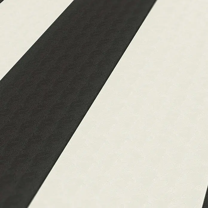 Tadessi Vliestapete M1-No.594 - Schwarz, Streifen, 10,05 x 0,53 m - Texturierte diagonale Streifen in Schwarz und Cremeweiß.