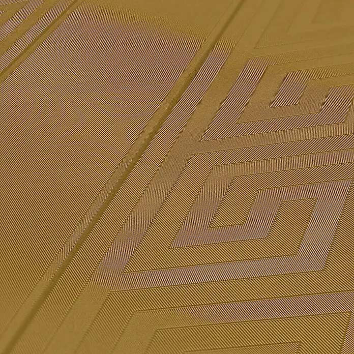 Tadessi Vliestapete M1-No.877 - Gold, Streifen, 10,05 x 0,7 m - Strukturiertes goldbraunes Gewebe mit einem geometrischen Muster aus diagonalen Linien.