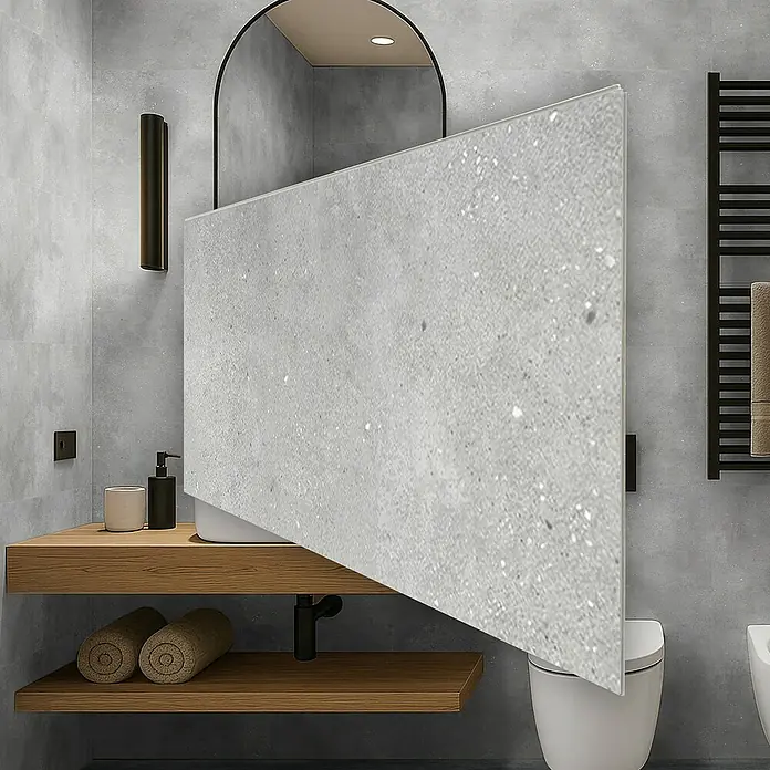 Revêt Wandpaneel SPC Wall - 600 x 300 mm, Beton Grau - Ein modernes Badezimmer mit einem Waschtisch aus Holz und einem großen, grauen Spiegel, der den Raum optisch vergrößert.