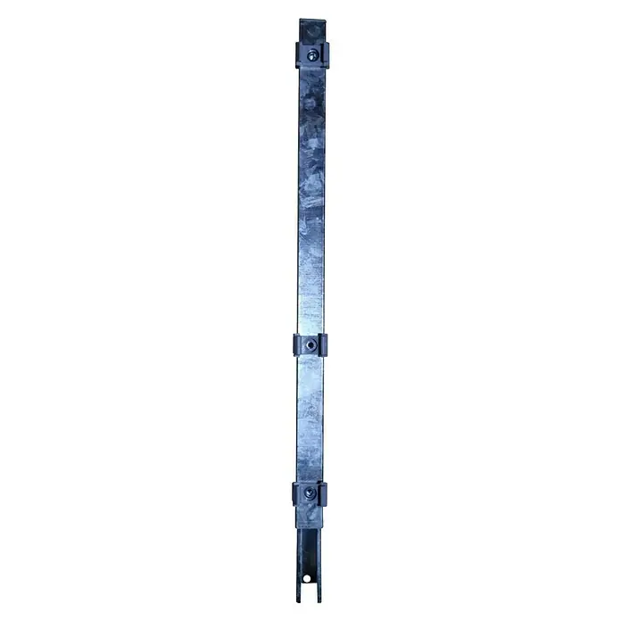 FA-Bausysteme Zaunpfosten Verlängerung - Höhe: 60 cm, Zink, Stahl, Passend für: Doppelstabmattenzaunpfosten - Nahaufnahme einer polierten Metallsäule mit Bolzen, die das industrielle Design und die robuste Konstruktion hervorheben.