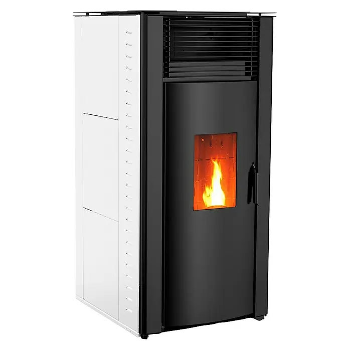Estufa de pellets canalizable Gyda - 13,8 kW, Volumen de calefacción: 320 m³, Blanco - Imagen de una estufa de pellets negra con panel lateral blanco y ventana para ver la llama.