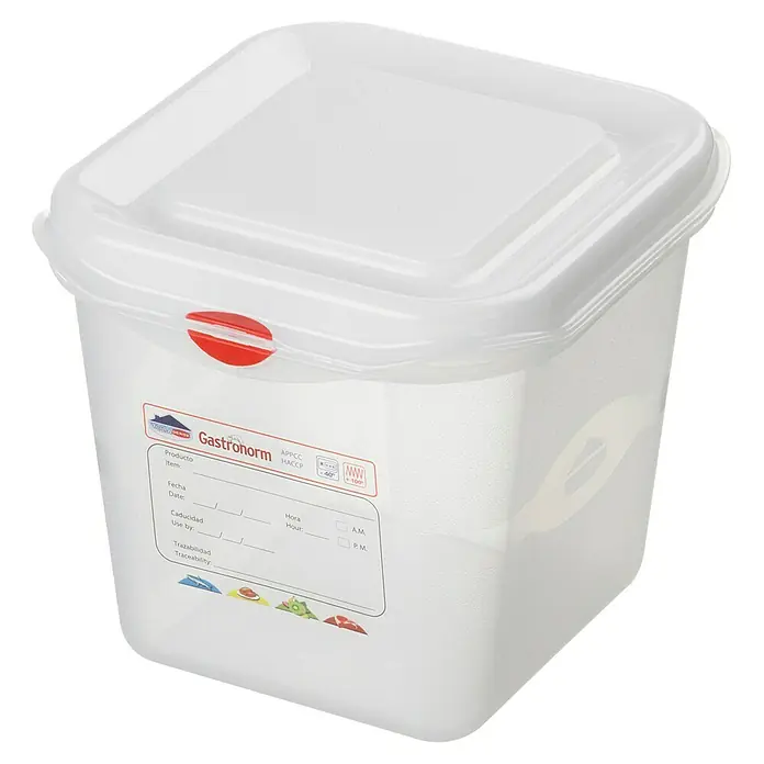 Sunware Vorratsdose Gastronorm - L x B x H: 176 x 162 x 150 mm, 2,6 l, Kunststoff, Transparent - Weißer Gastronorm-Behälter mit rotem Verschluss und Etikett zur Kennzeichnung von Inhalt, Datum und Haltbarkeit für Lebensmittel.
