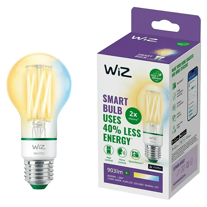 Philips Wiz Smart-LED-Lampe - E27, Dimmbar, Neutralweiß, 903 lm, 4,3 W, 1 Stk. - Eine smarte Wiz LED-Glühbirne, die 40% weniger Energie verbraucht und eine 2-fache Lebensdauer bietet, zusammen mit ihrer Verpackung.